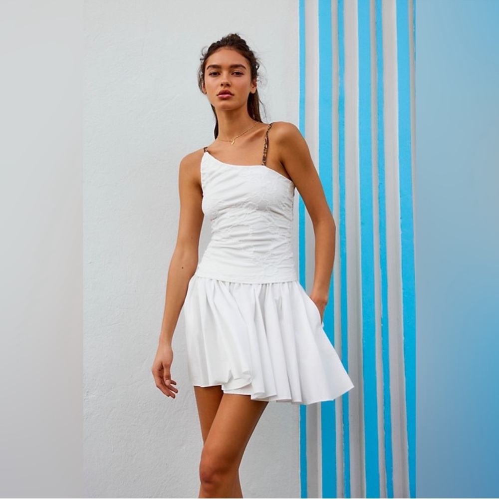 New with tags. Free People White Skirt